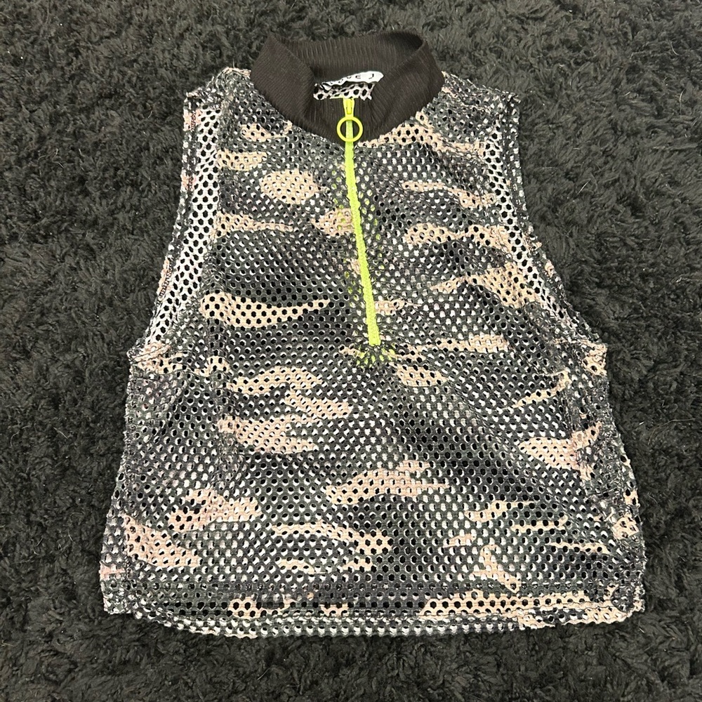 3 for 30! 📍 See threw vest 📍